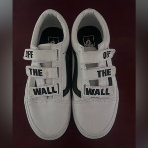 WHITE VELCRO VANS SIZE 7.5